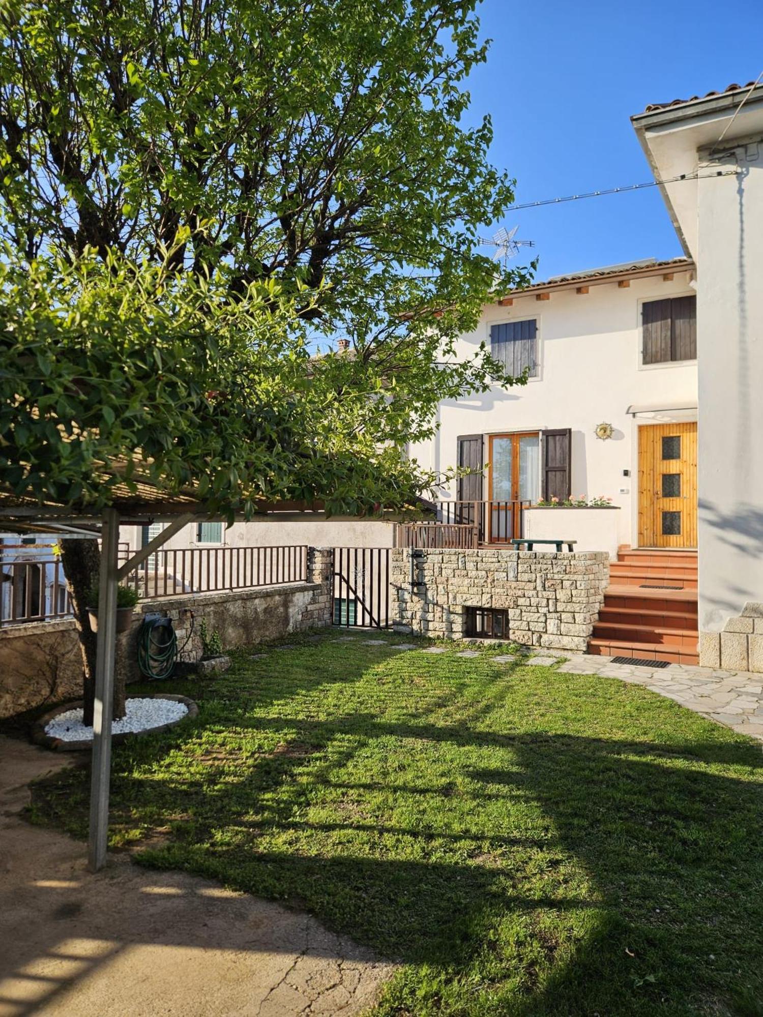 Casa Dell'Alpino Villa Каприно Веронезе Екстериор снимка